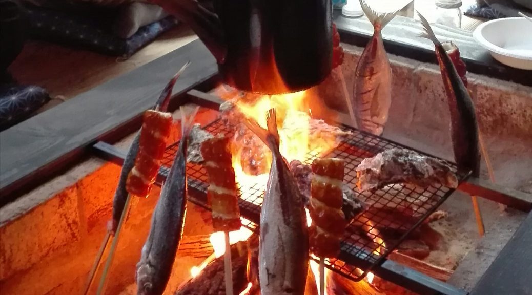囲炉裏で焼牡蠣